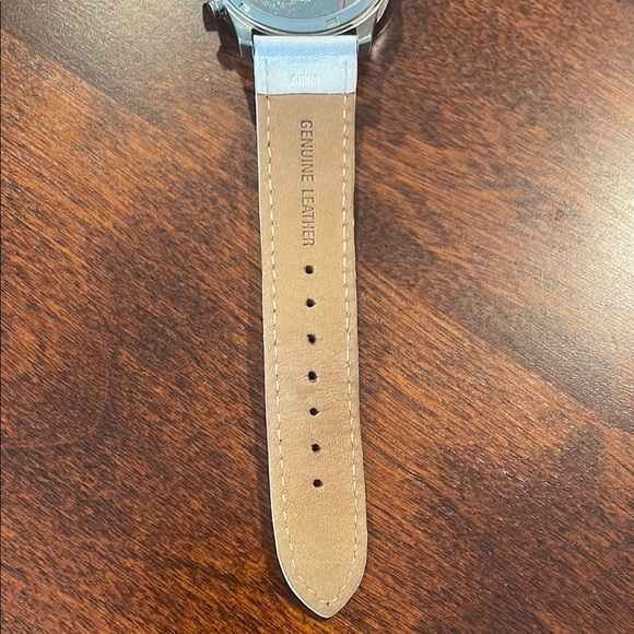 💯GUESS women’s Watch - Picture 6 of 8